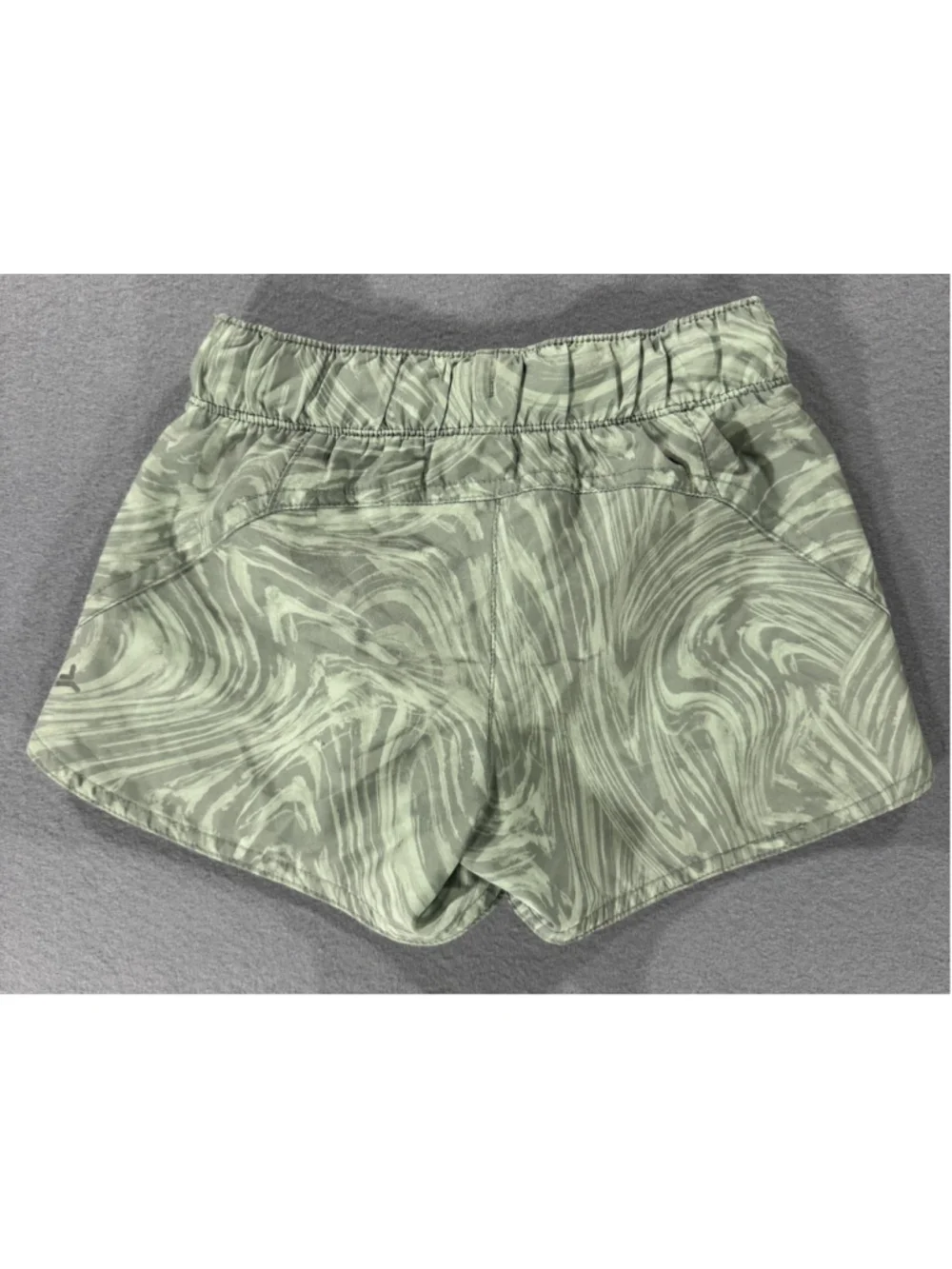 Old Navy Active Girls Green Patterned Shorts with Internal Liner Go-Dry Cool 6-7